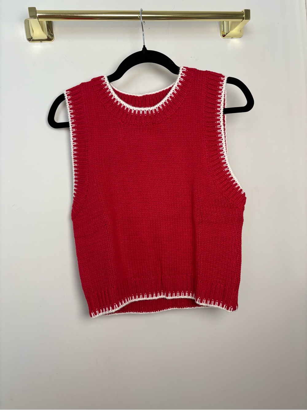 NWT Le Lis Knitted Red White Tank Sweater